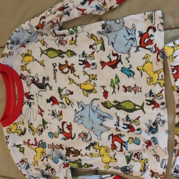 3T Pajama Set - Picture 4 of 5